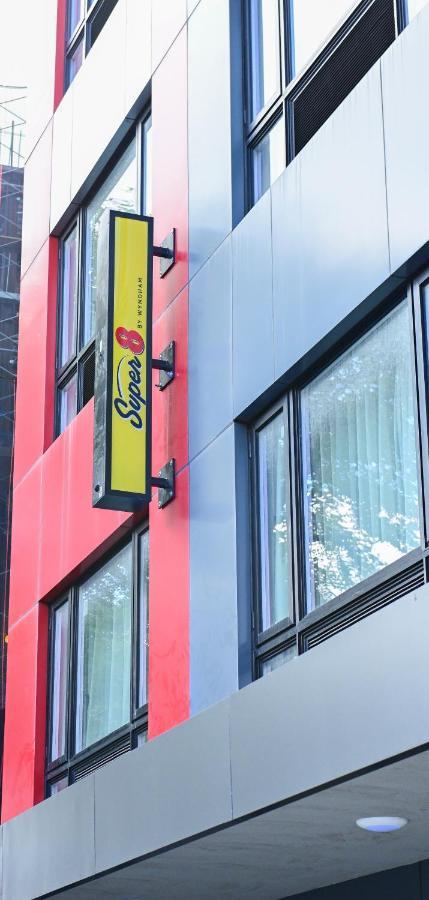 Готель Super 8 By Wyndham Bronx Near Botanical Garden Нью-Йорк Екстер'єр фото